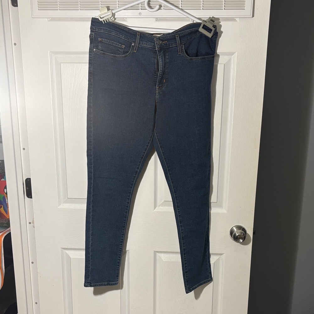 Levi's Dark Blue Women's Skinny Jeans size 33 style 311
